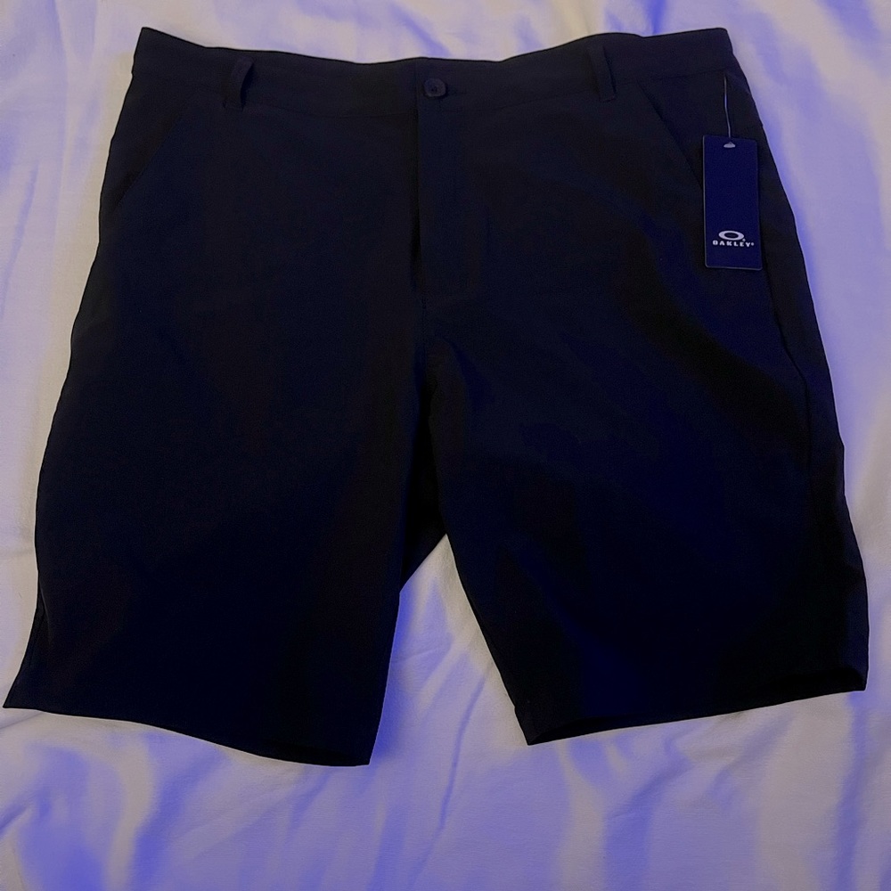 BRAND NEW Oakley Men’s Shorts